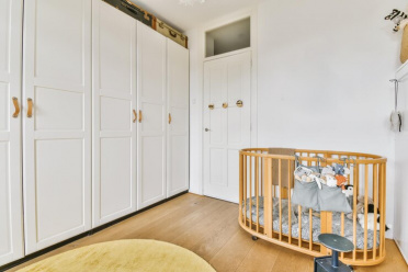 Материалы для шкафов: какие выбрать для детской комнаты?